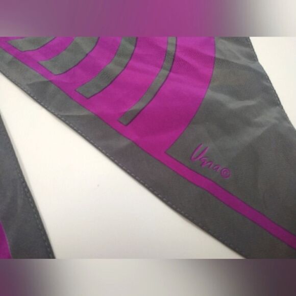 Vera Vintage Long Silk Scarf - Picture 10 of 11